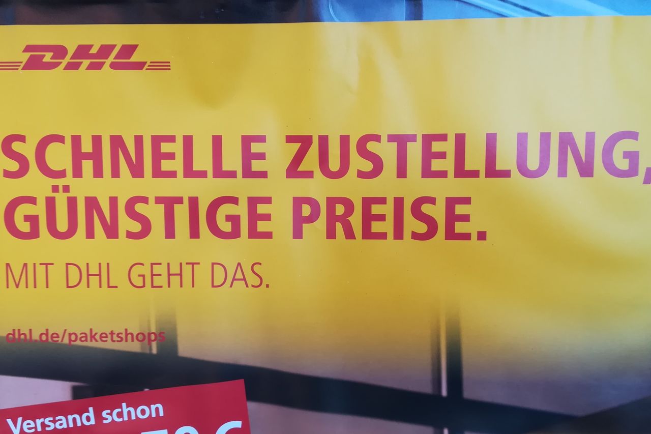 DHL
