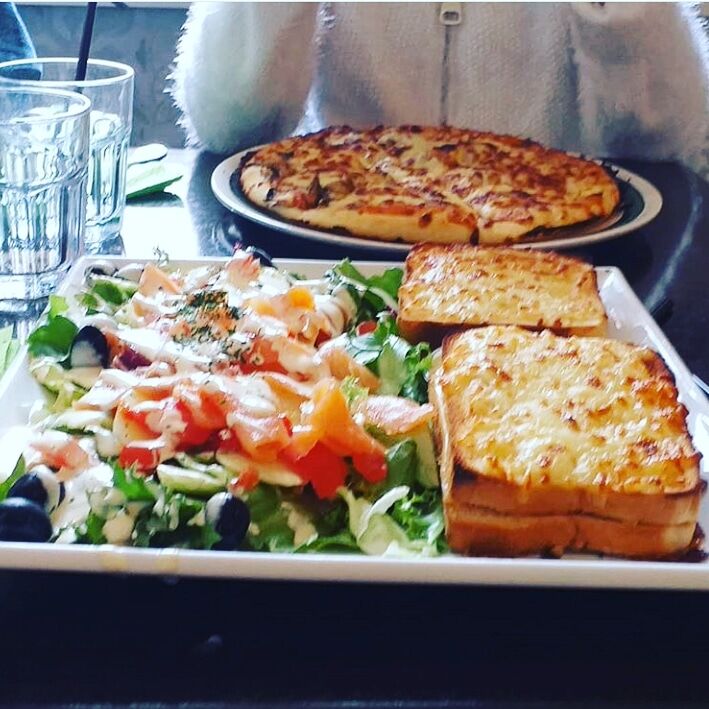 Notre menu salade Brodway servi avec 2 croques monsieurs au choix... 