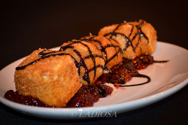 BRIE EMPANADO CON MERMELADA DE FRAMBUESA 