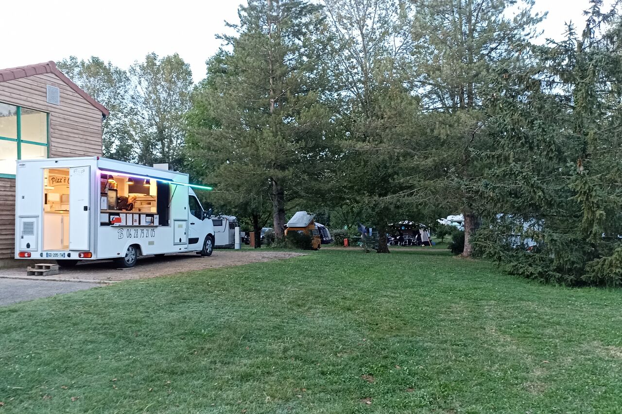 2023. Camping "le champ d'été" - Reyssouze