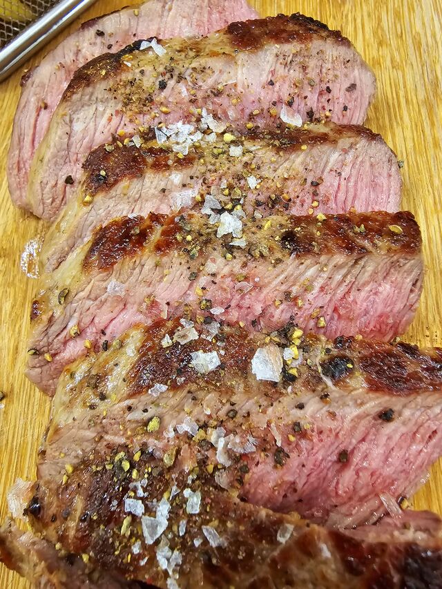 Hovězí steaky z grilu