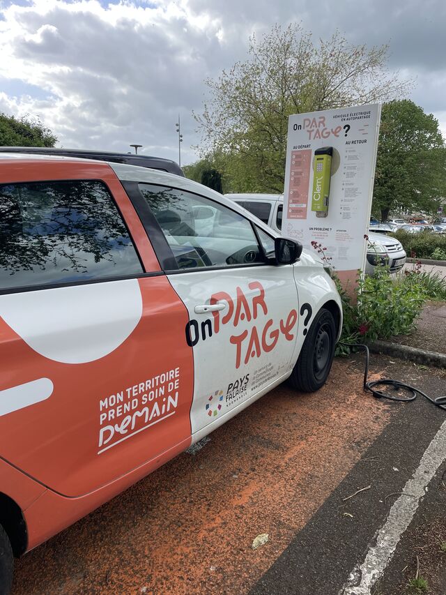 Véhicule en autopartage à 100 mètres du Vauquelin