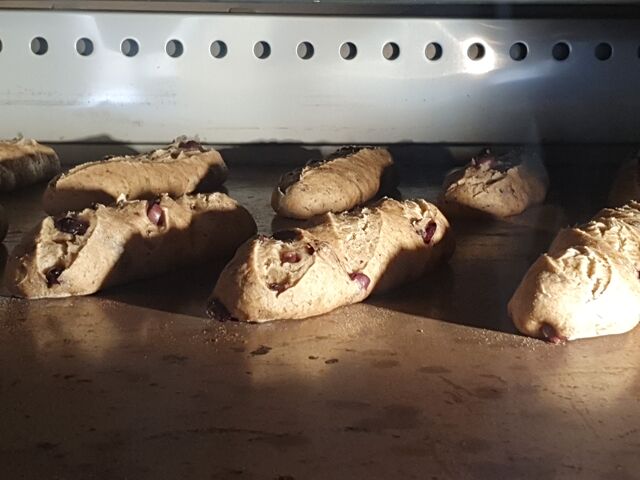 Garrigue : olives et thym (cuisson en cours)