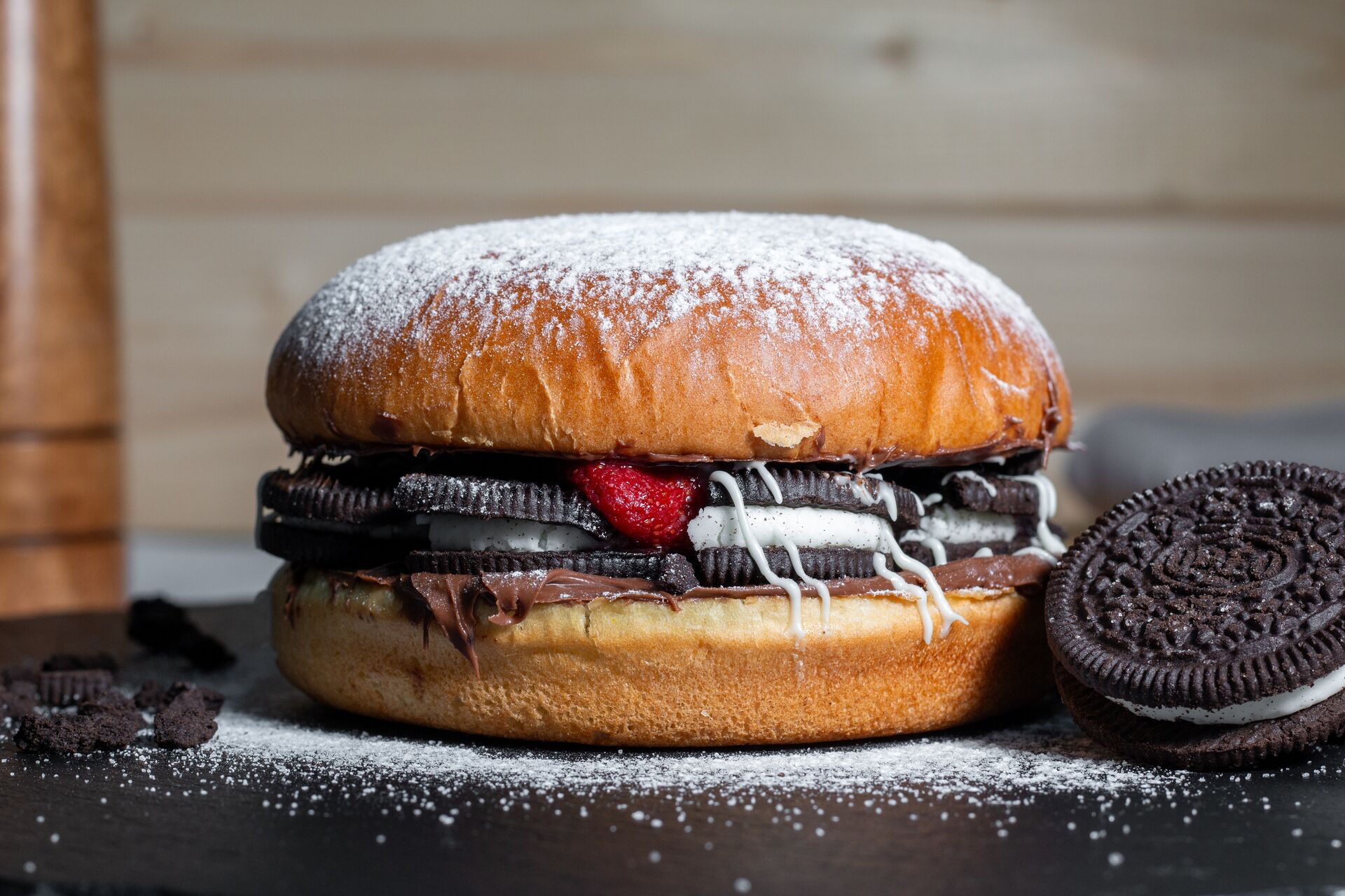 Oreo Crunch Burger
