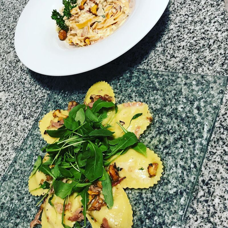 Tagliatelle z kurkami oraz Rotondi 