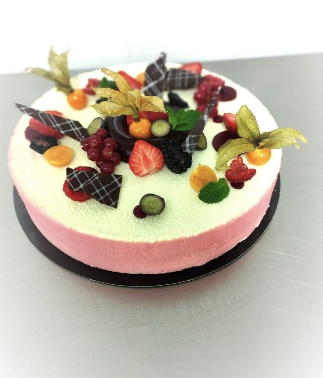 Entremets vanille, fruits rouge et citron vert