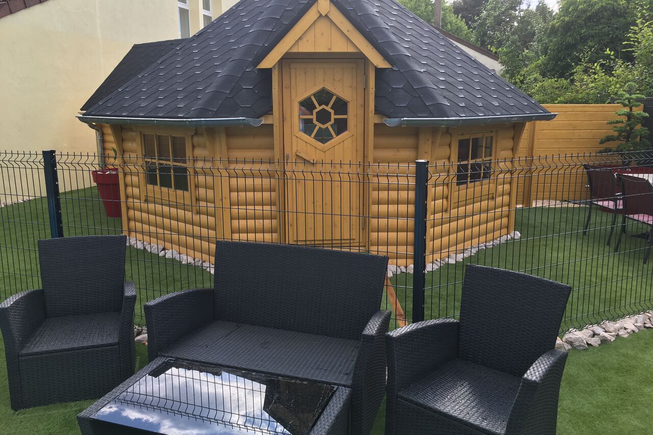 Chambres et chalet insolite