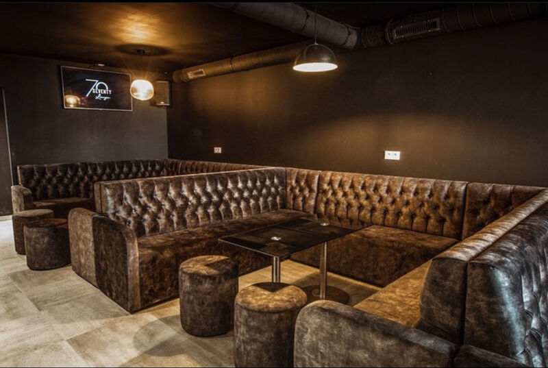 Première salle climatisée ou chauffée 