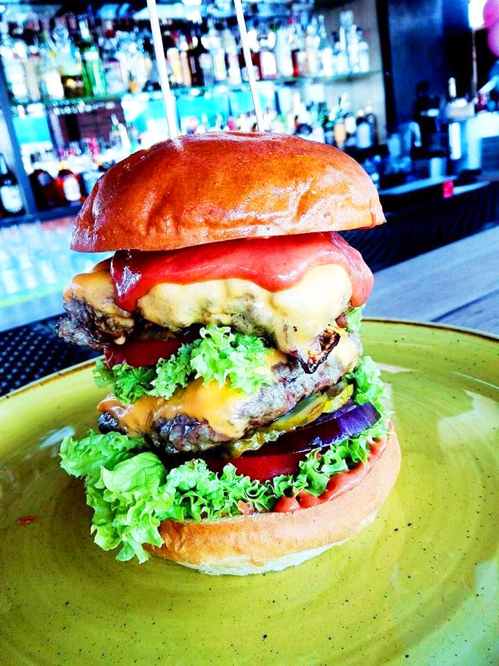 Burgery i steki to nasza specjalność!