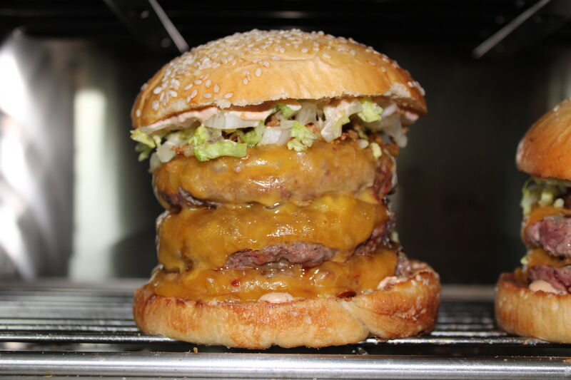 LE DOUBLE MASTODONTE 