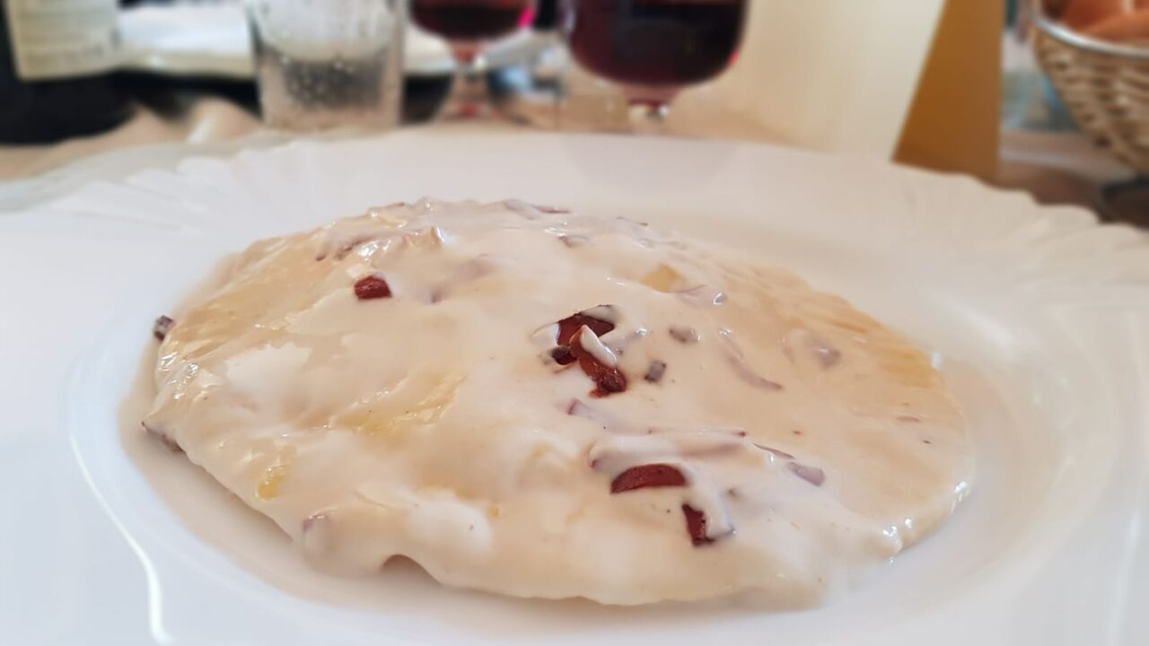 Raviolo patate e speck 