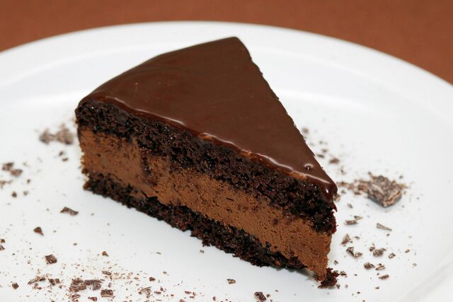 BOLO MOUSSE DE CHOCOLATE