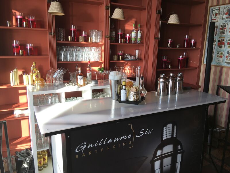 Toujours un plaisir de venir du coté des Roches Noires à Trouville, septembre 2020
Any Time Any Where but Cocktails