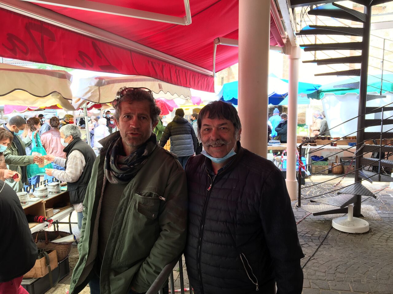 Habitué de la table du marché