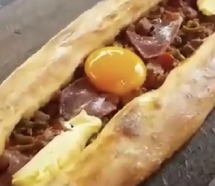 Pastırmalı, Yumurtalı Pide