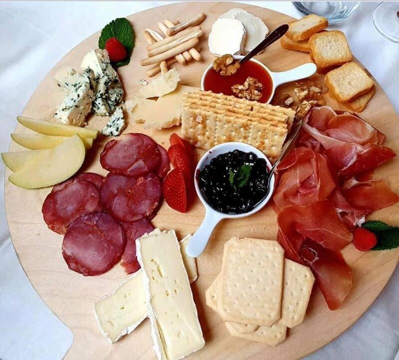 Tábua de Queijos e Enchidos