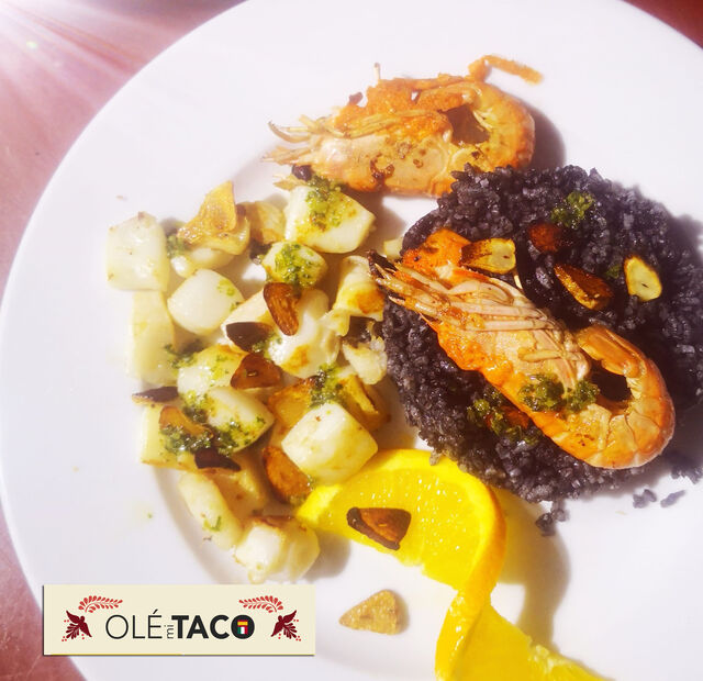 Arroz negro con Mariscos