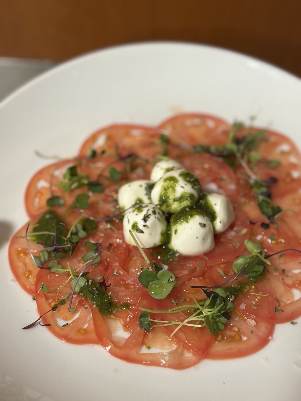 Carpaccio con perlas de Mozzarella 