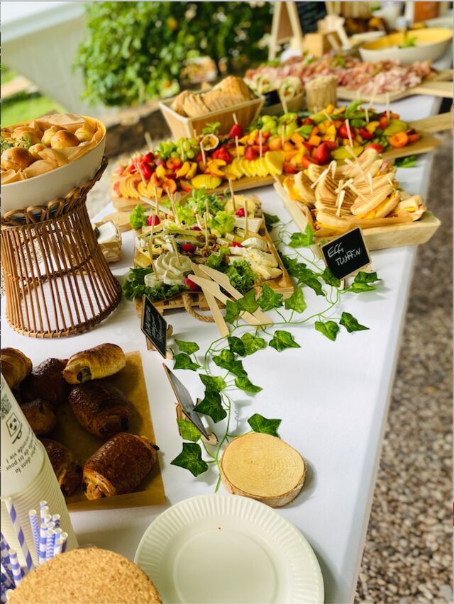 TABLE BRUNCH