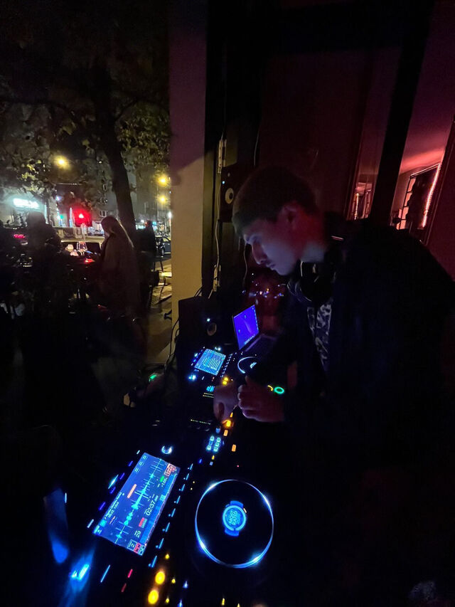 Jenny's social Club's party 👯 dj kristjan 