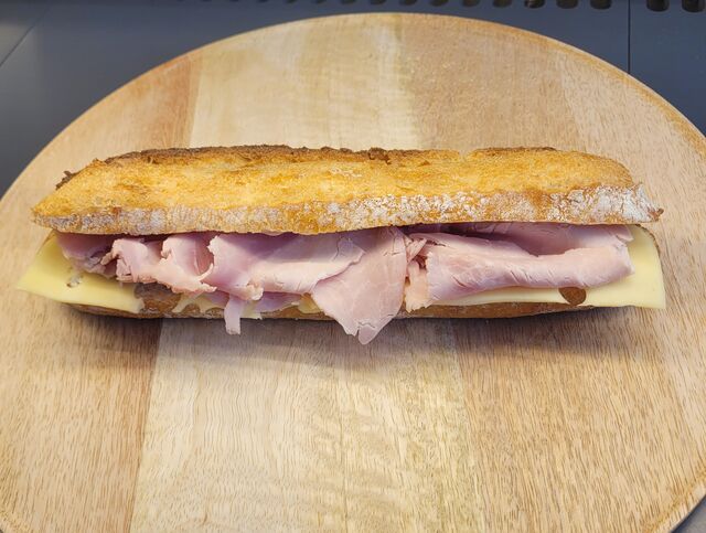 SANDWICH jambon/beurre/émenthal