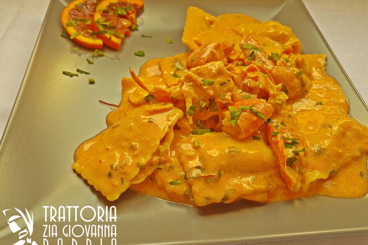 ravioli di cernia alla crema di gamberi e gorgonzola