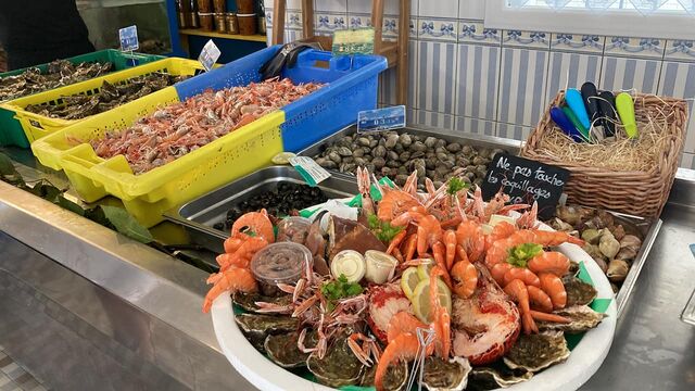 Plateaux de fruits de mer - sur commande 48 H à l'avance, au 02 99 90 43 22.