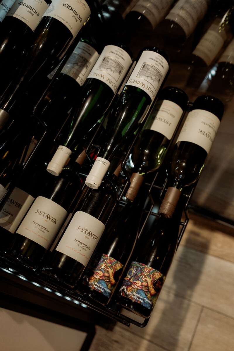 Výběrová vína z různých oblastí