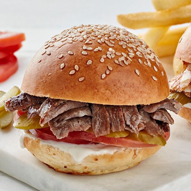 Hamburguesas 🍔 con un toque hindú👳. Cuando tengas hambre y no te apetezca cocinar llama a #Pizzabaccodonner 🍽 en #SantBoi