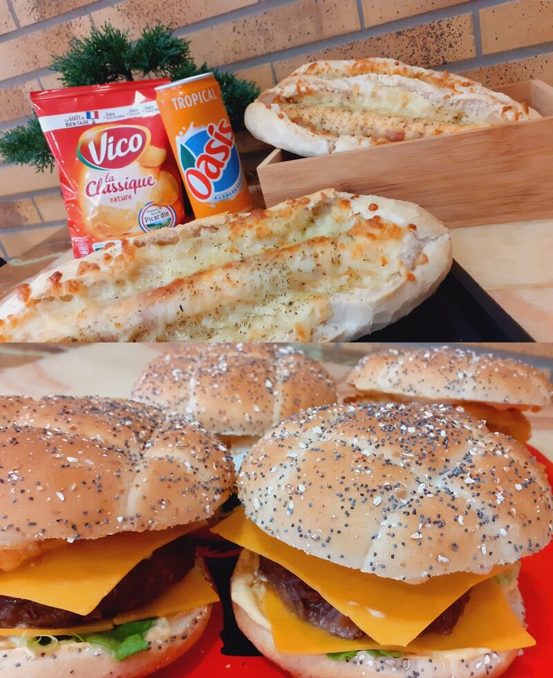 Hot Dog maison , Burger MAISON.
Et pleins d'autre gourmandises qui vous attendent !