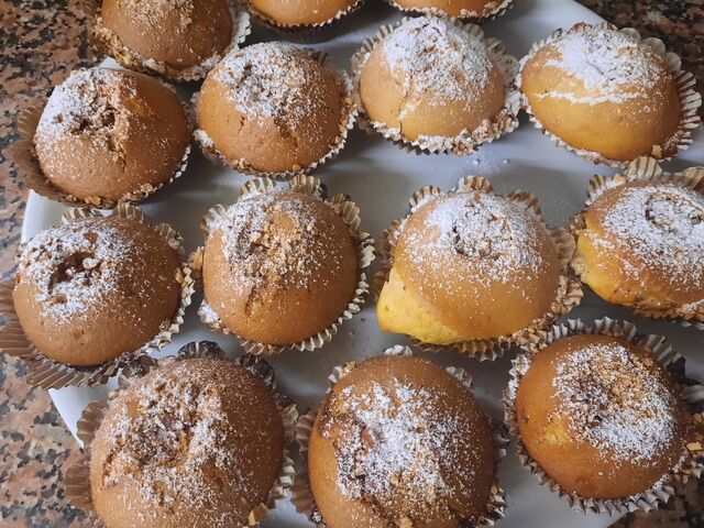 Muffins mit Nougatcreme und Haselnüssen