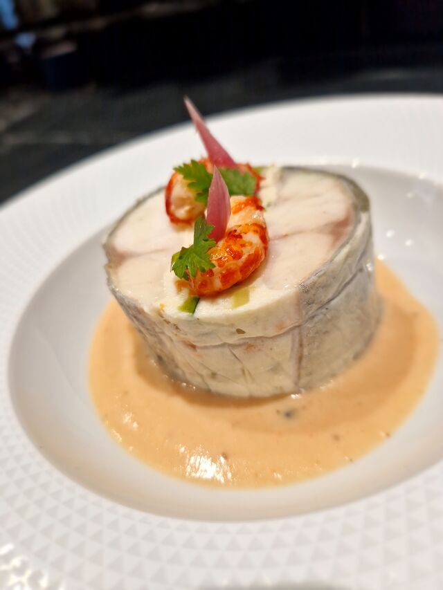 Bar juste température farci aux écrevisses