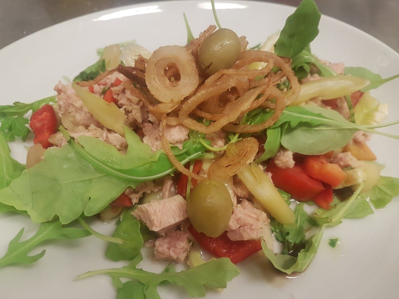 Tuna salata.