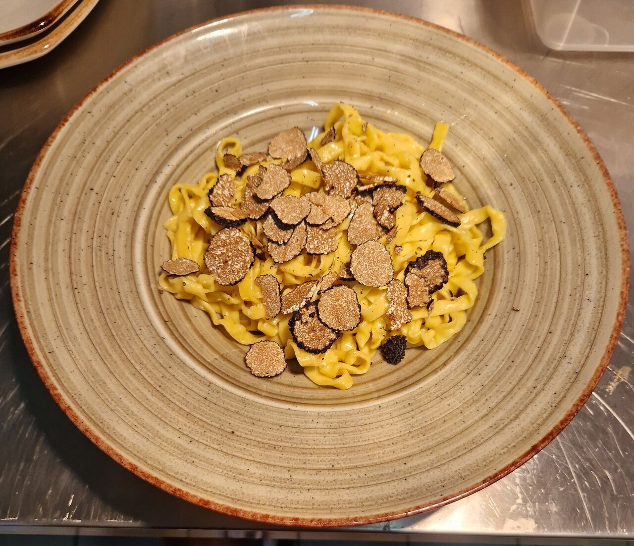 TAGLIATELLE AL TYARTUFO NERO