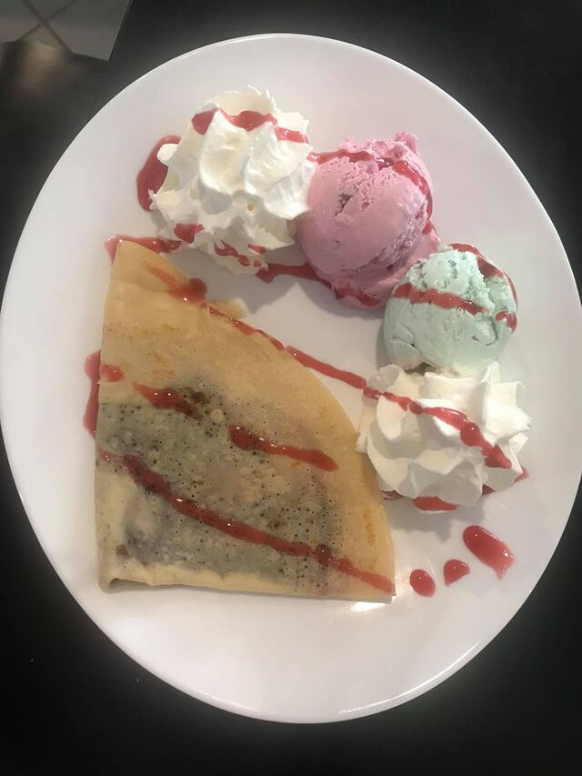 Crepes !!
Simples
Com Gelado !
Prova já !!