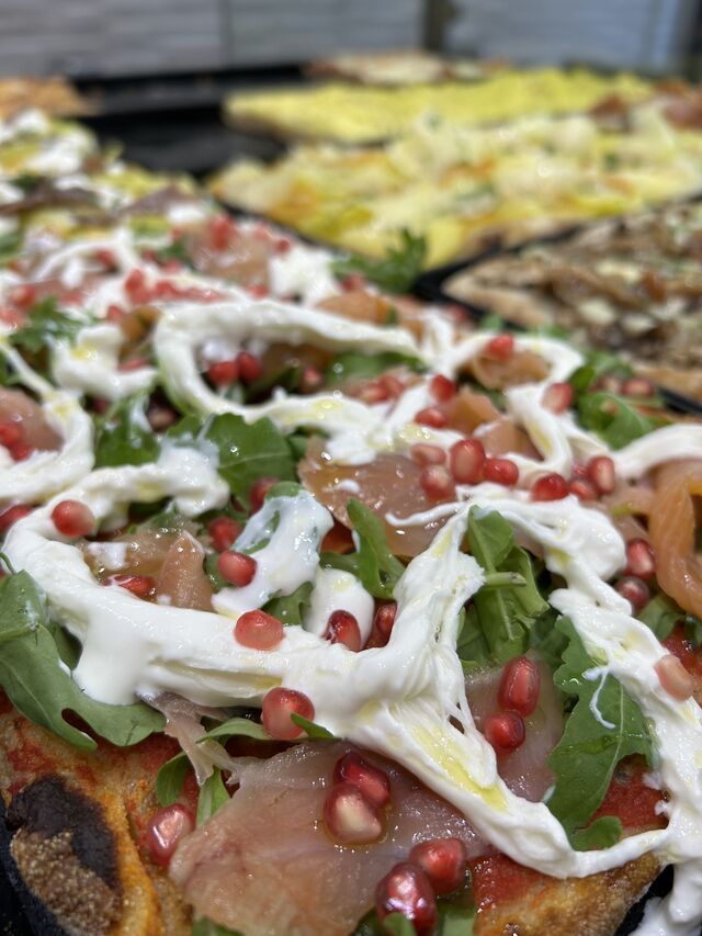 Salmone melograno e burrata 