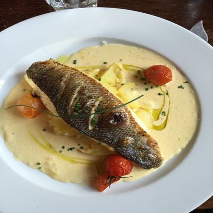 FILET DE BAR SAUCE CHAMPAGNE OU GRILLEE