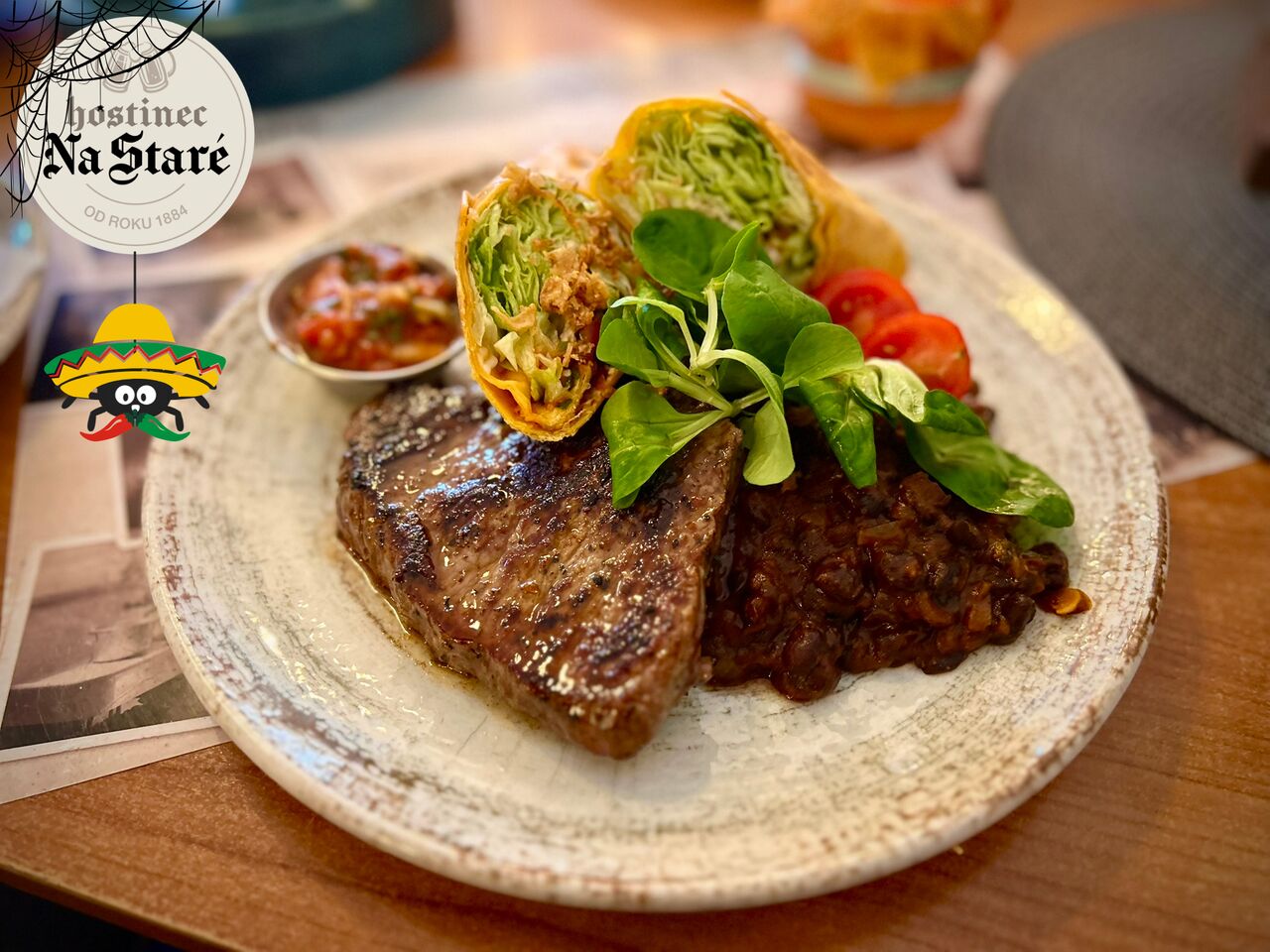 Carne Asada - hovězí steak s fazolemi na Halloween menu 