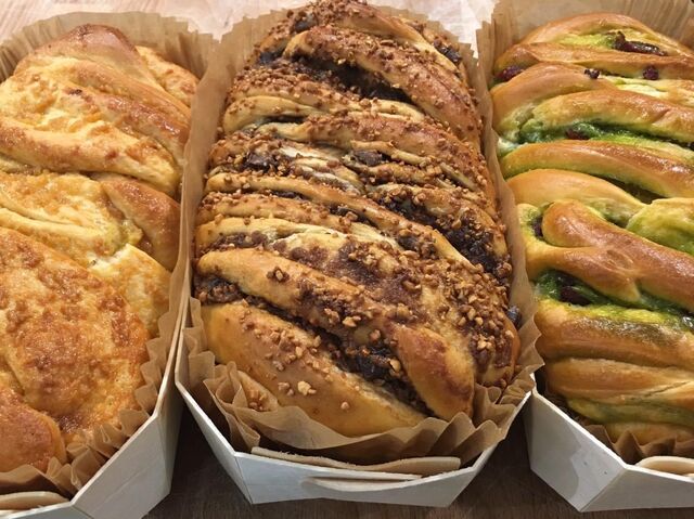 BABKAS: CHOCOLAT-NOISETTE OU PISTACHE CRANBERRY CHOCOLAT BLANC 