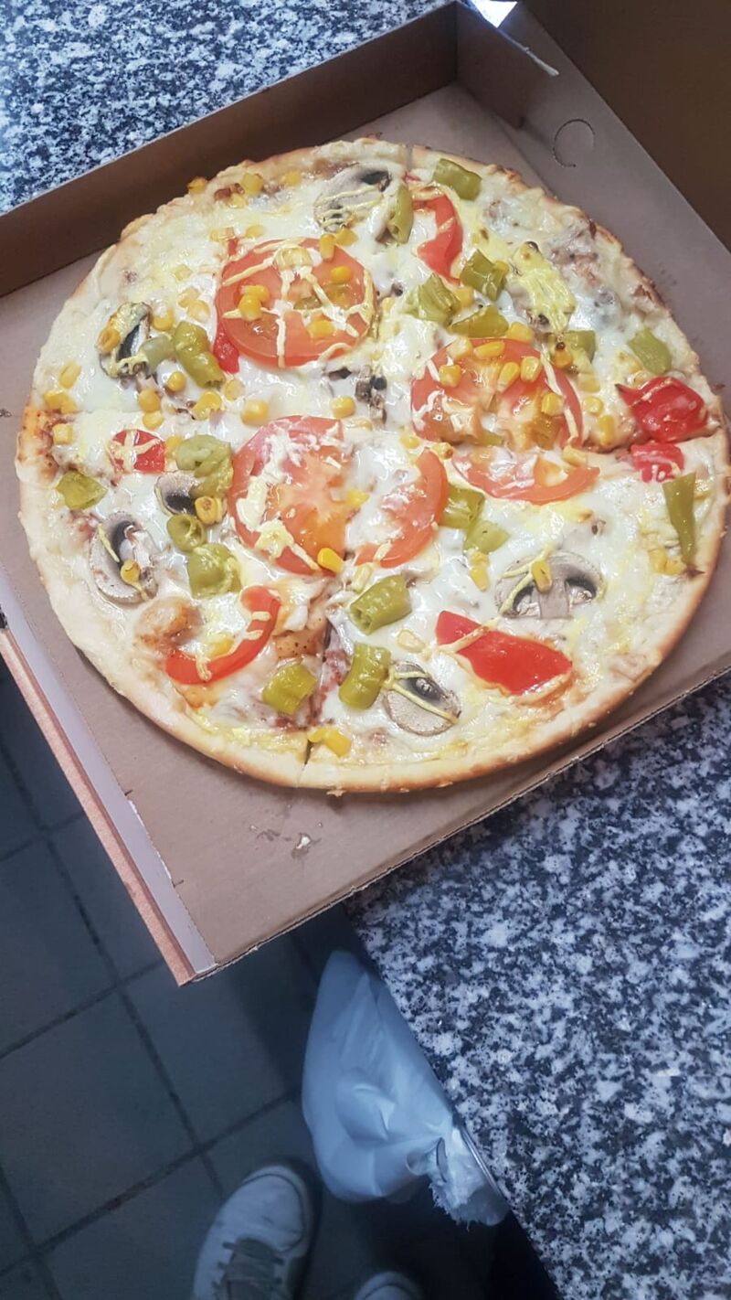 Sehr leckere Pizza! Bon Appetit?