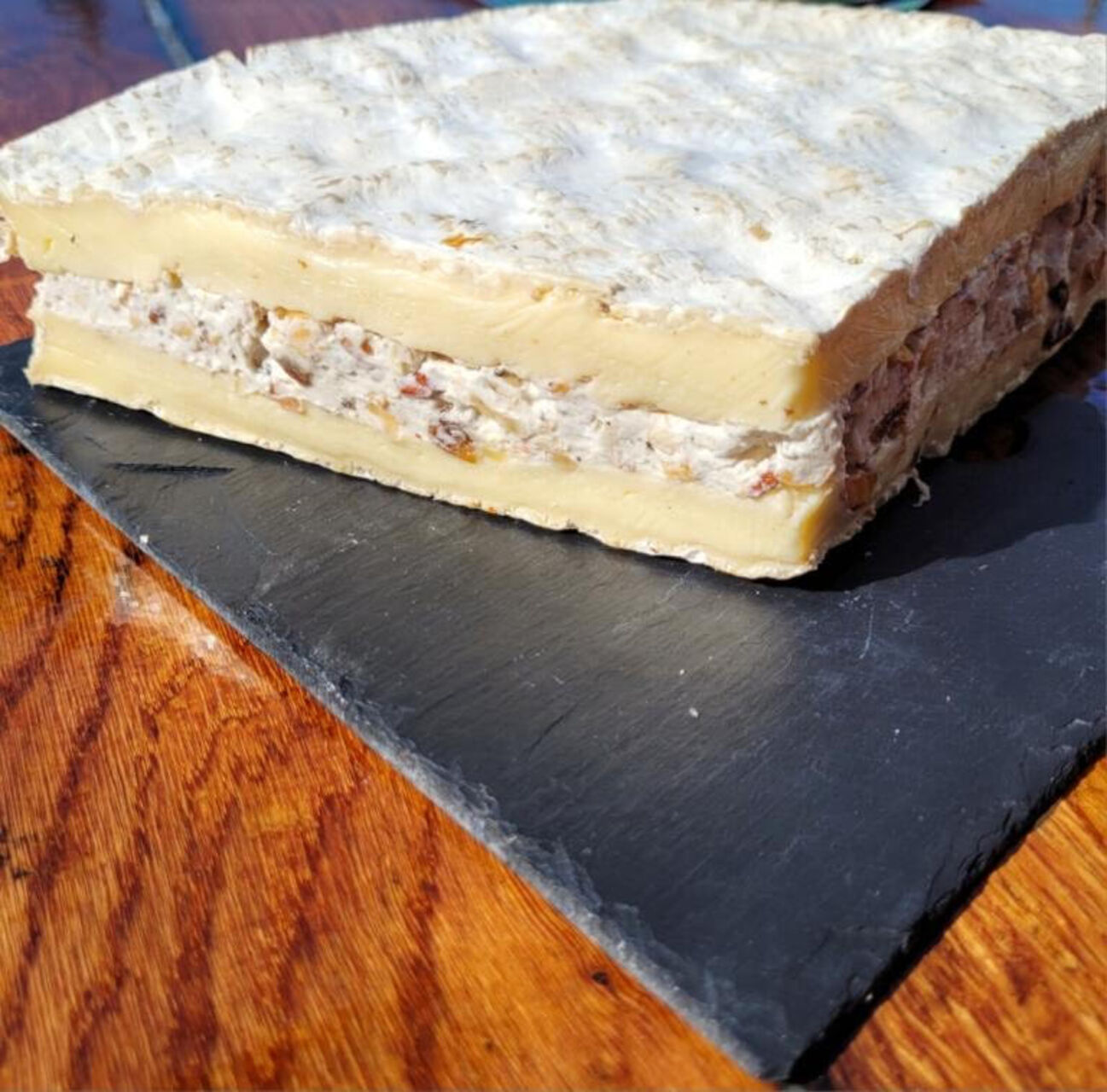 Brie de Meaux à la brisure de Truffes & fruits secs