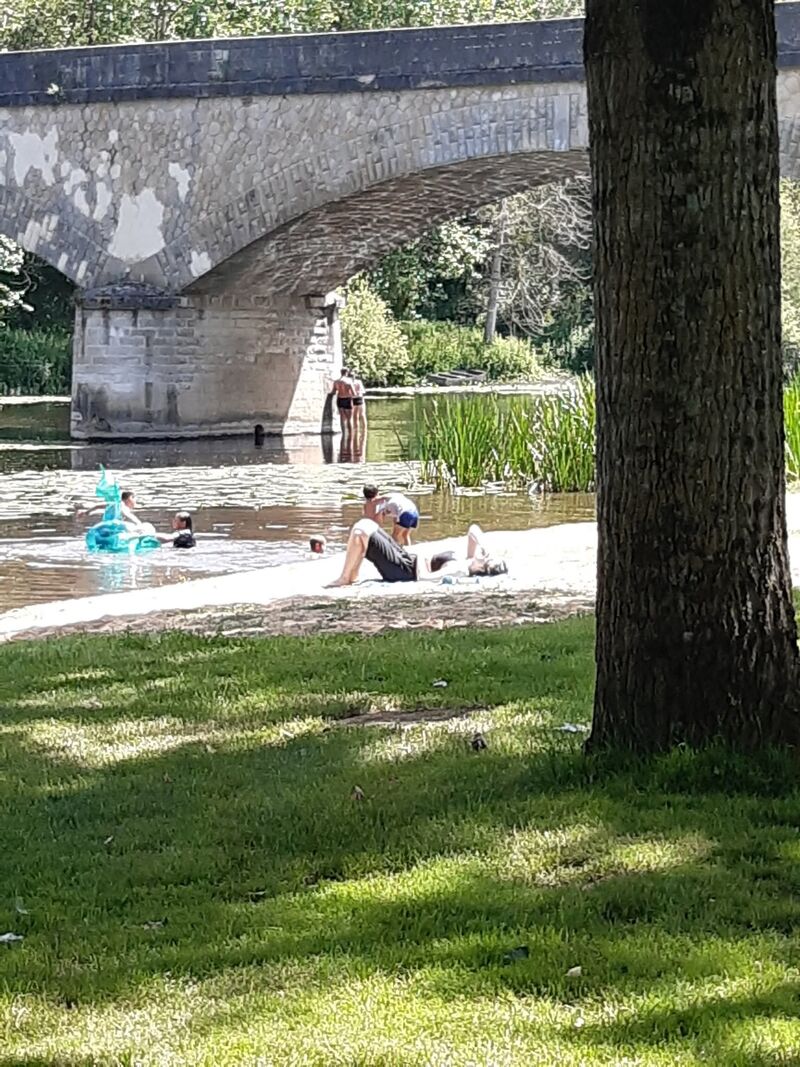 Un site magique au bord de la rivière