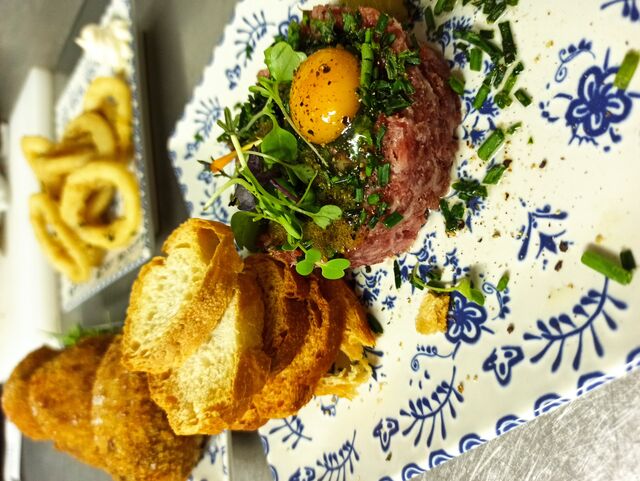 Tartar de fuet