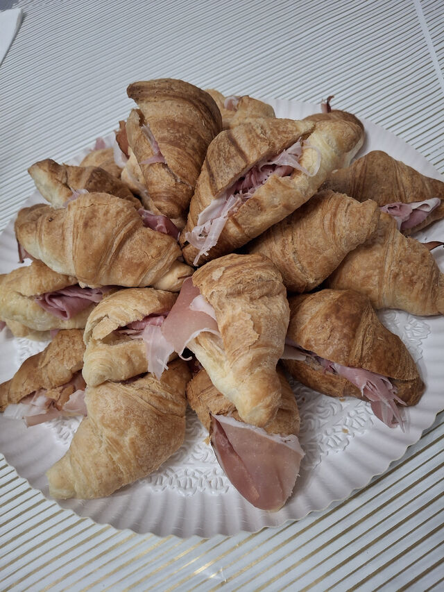MINI CROISSANT SALUMI MIX