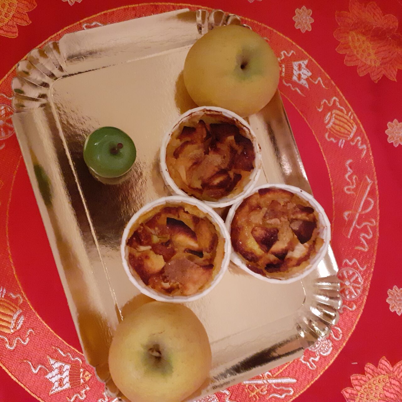 Petits clafoutis pommes sans gluten ni lactose. Humm!