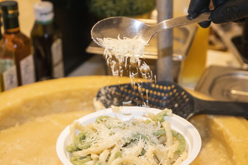 Pasta aus dem Käselaib