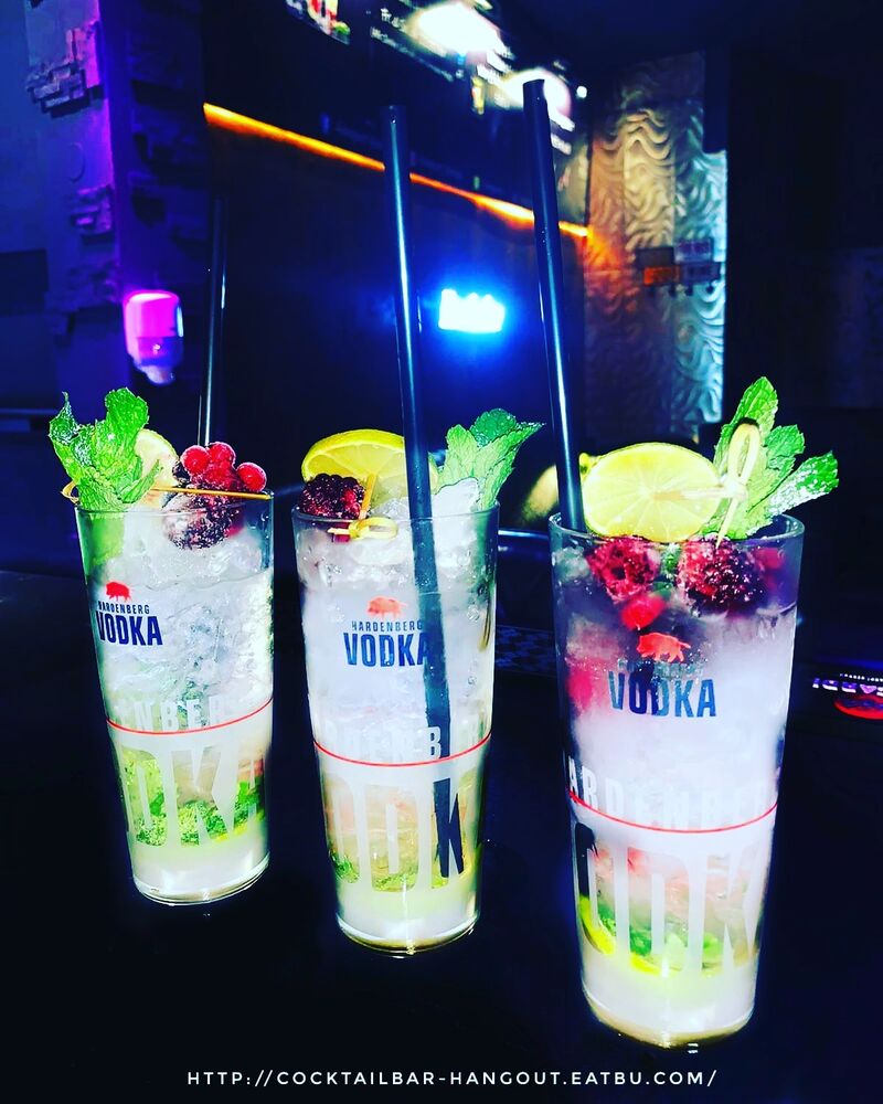 Das Leben ist wie ein Cocktail. Mal erfrischend süß, mal herzhaft bitter. Im Ganzen jedoch genießenswert.
#hameln😉🥰