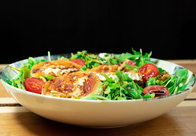 ENSALADA DE QUESO DE CABRA