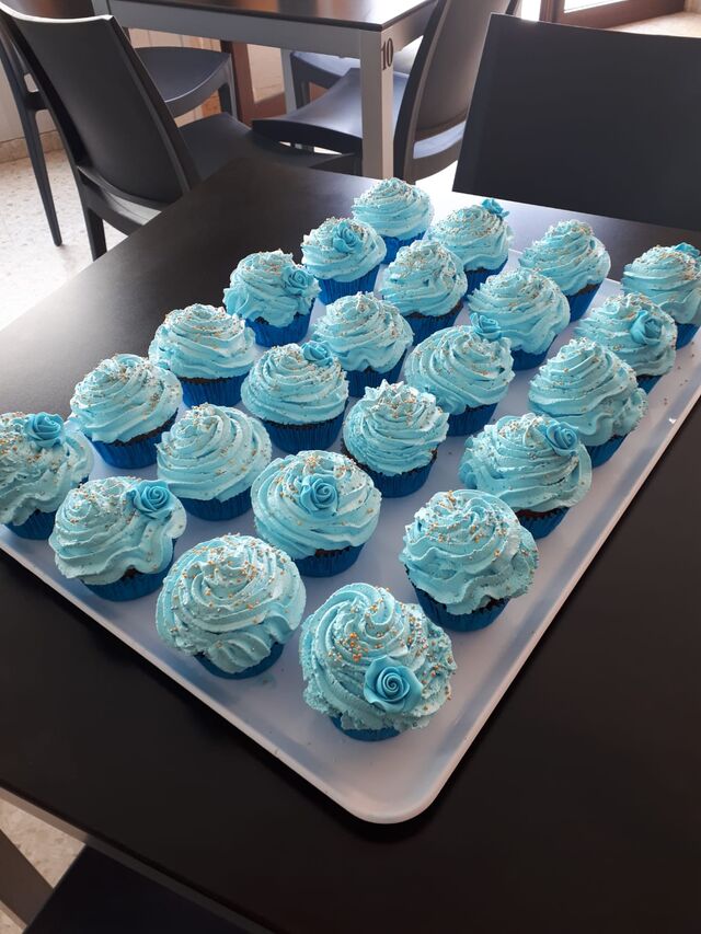 cap cake espectaculares para la mesa de una boda 
