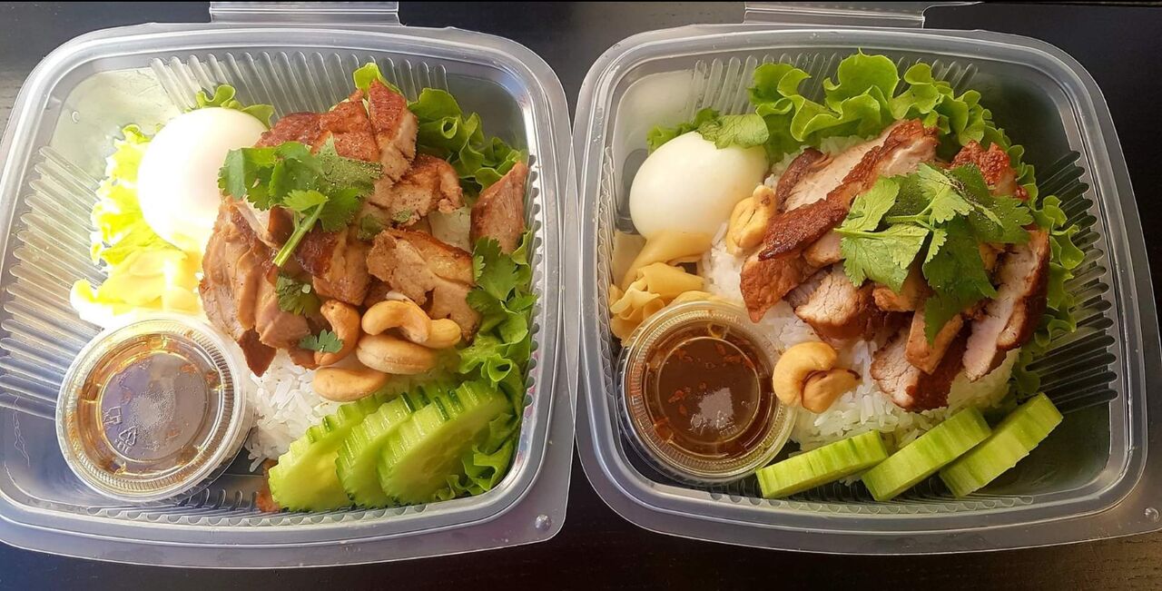 Canard Laqué servi avec du riz ou des pâtes Sur Cde ( 2 portions minimum )